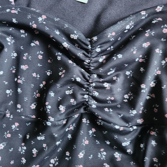 NWT H&M black floral dress - Picture 6 of 11